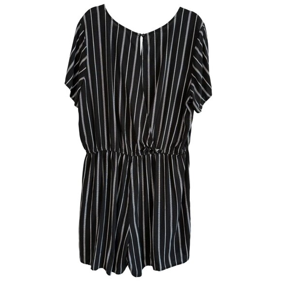 Old Navy Black and White Striped Dress - Picture 4 of 6